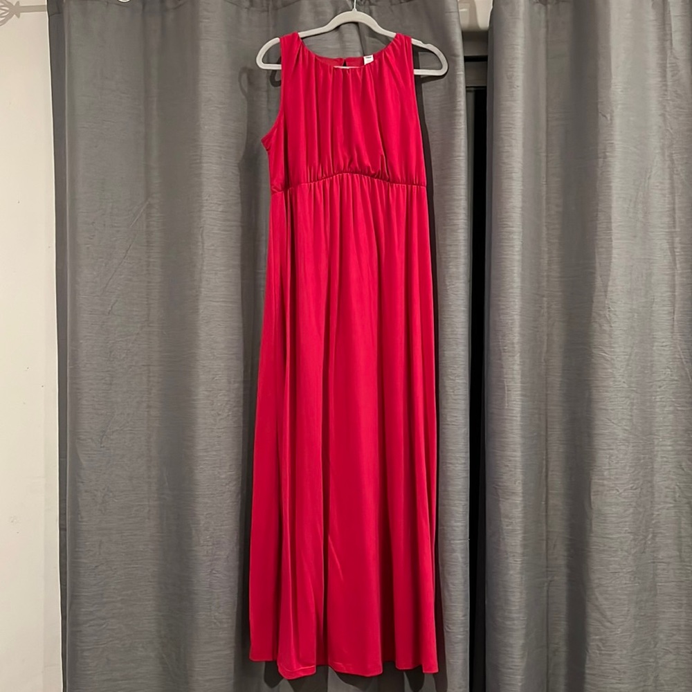 Old Navy Maternity Dress